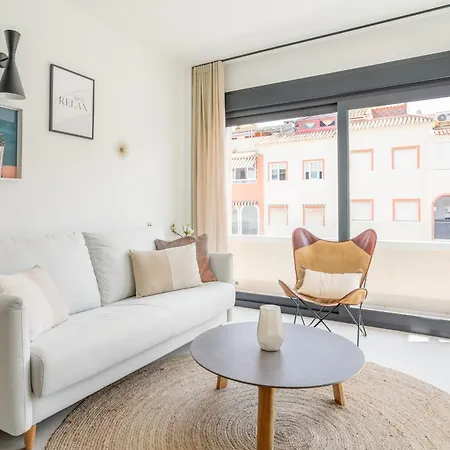 Rooftop Terrace, Private Jacuzzi, Heated Pool Torrevieja
