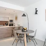 Rooftop Terrace, Private Jacuzzi, Heated Pool * Torrevieja