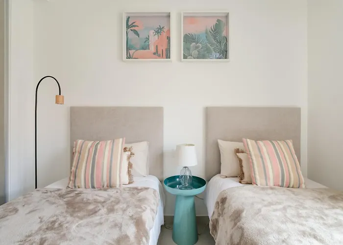 아파트 Rooftop Terrace, Private Jacuzzi, Heated Pool 또레비에하