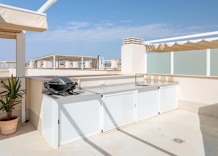 아파트 Rooftop Terrace, Private Jacuzzi, Heated Pool 또레비에하