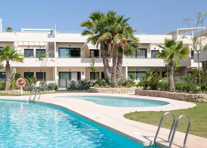 Rooftop Terrace, Private Jacuzzi, Heated Pool *